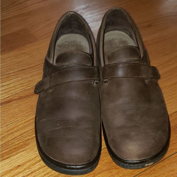 Teva Vermont Brown Leather Clogs - Picture 2 of 8